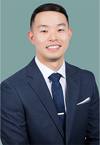 Meet Naperville Dentist Dr. Min
