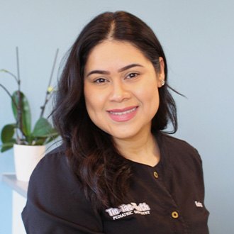 Karina – Dental Assistant